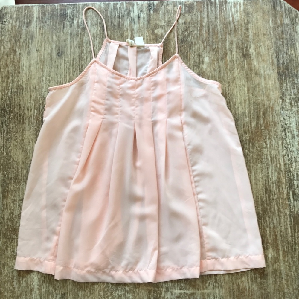 NWOT JAPNA TANK TOP 🍓